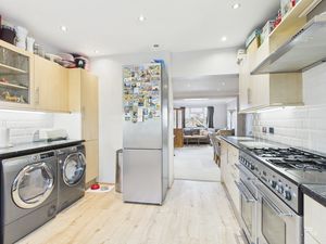 Photo 30- click for photo gallery